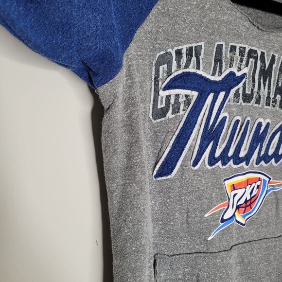 5th & Ocean Scoop Neck Long sleeve Okc Thunder sweatshirt Ladies size Small - Picture 2 of 8